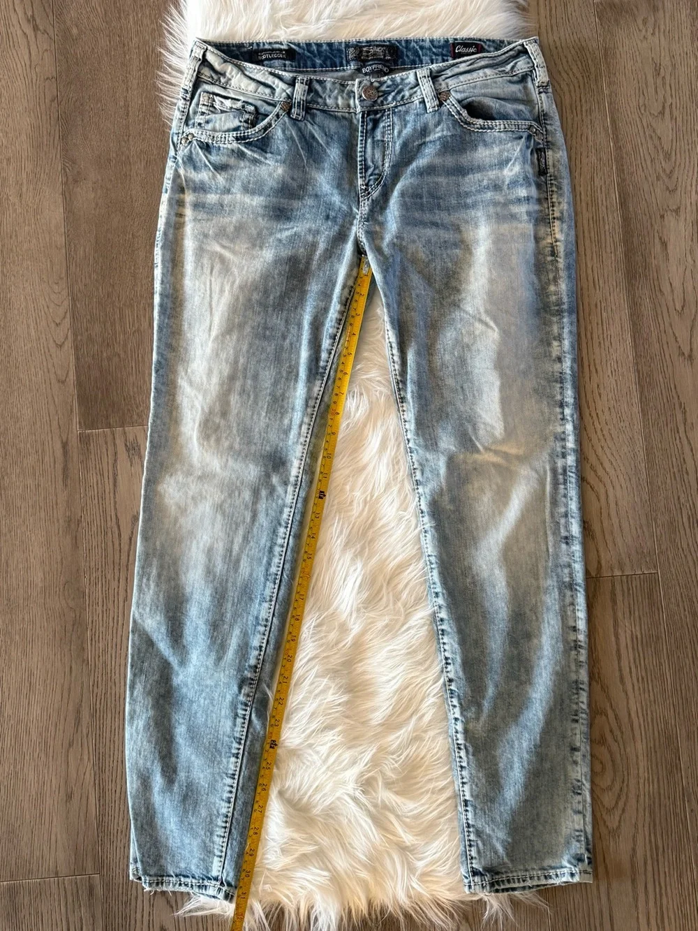 🌟 SILVER JEANS CO. - BOYFRIEND 🌟
Classic Stretch | Light Wash Jeans - Picture 10 of 11